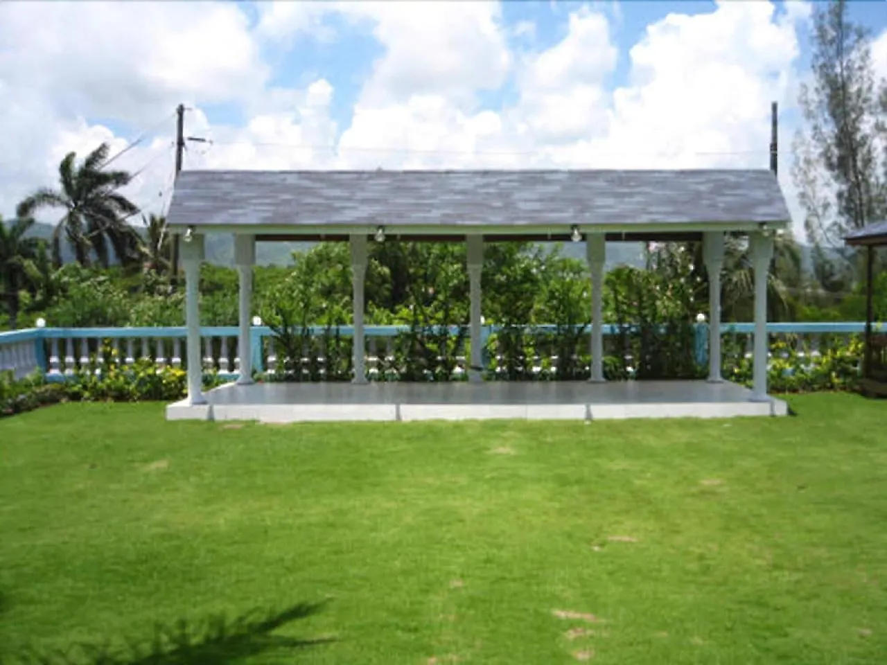 ** ホテル Paradise Brandon Hill Guest House モンテゴ・ベイ ジャマイカ